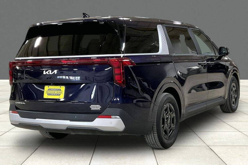 2025 Kia Carnival 12