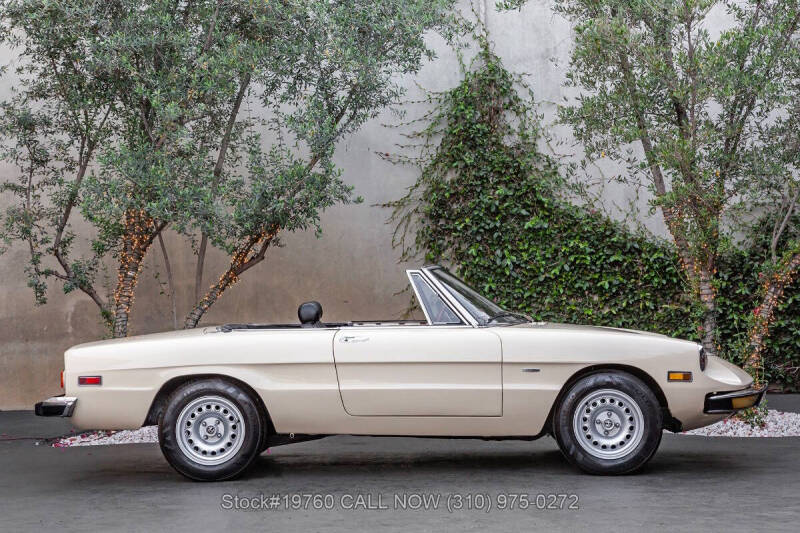 1974 Alfa Romeo Spider Veloce 2000