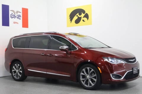 2017 Chrysler Pacifica for sale at Carousel Auto Group in Iowa City IA