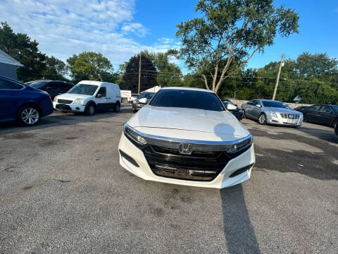 2018 Honda Accord for sale at Tiger Auto Sales in Columbus OH