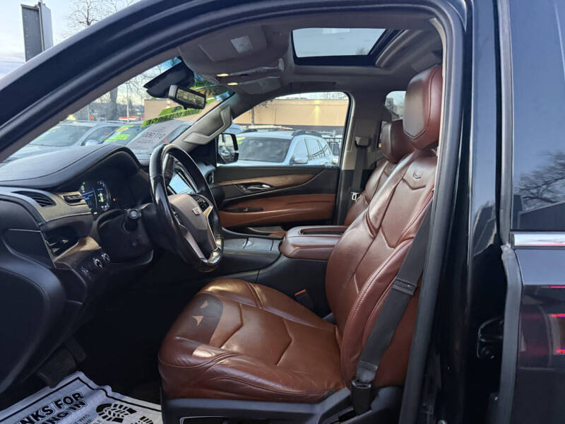 2017 Cadillac Escalade ESV Premium Luxury