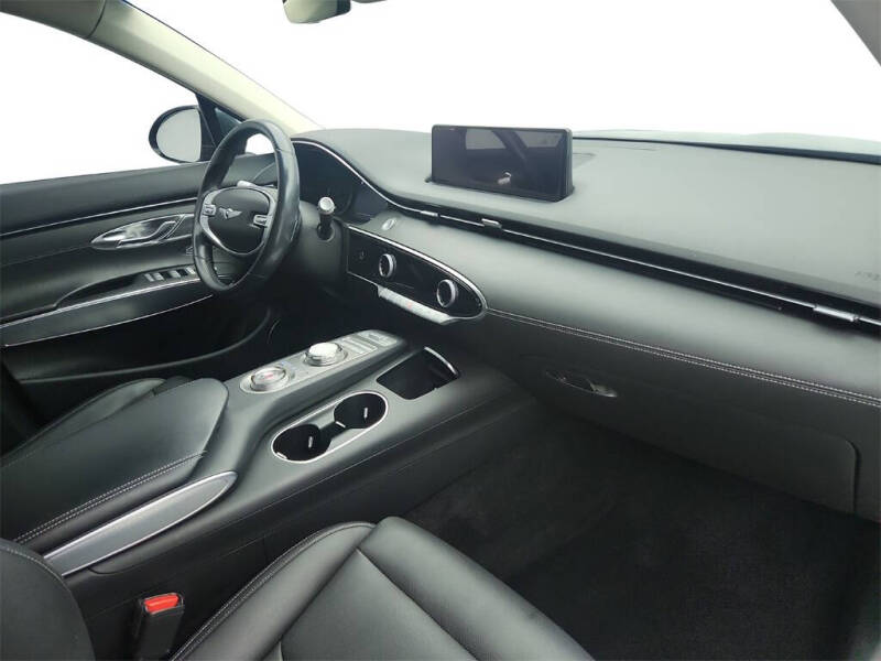 2022 Genesis GV70 2.5T Standard