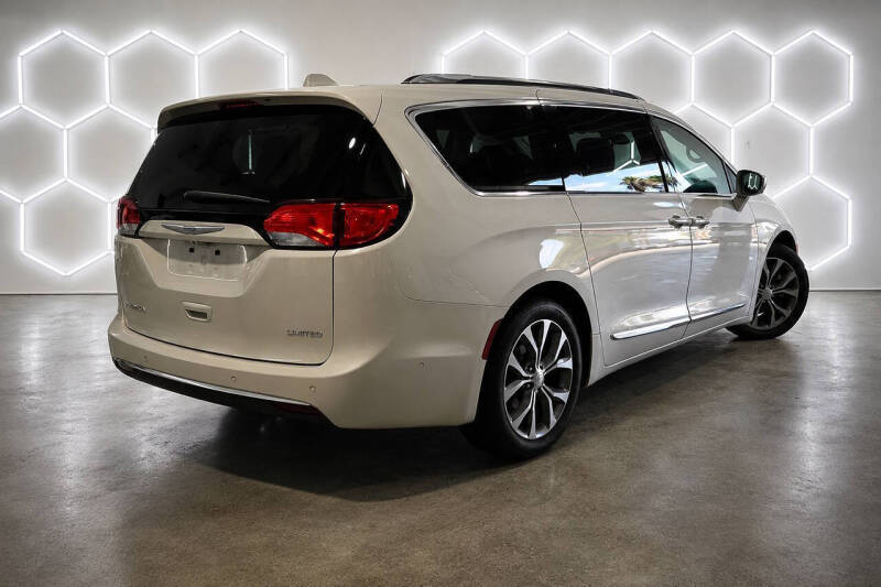 2020 Chrysler Pacifica Limited