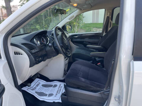 2011 Dodge Grand Caravan Express