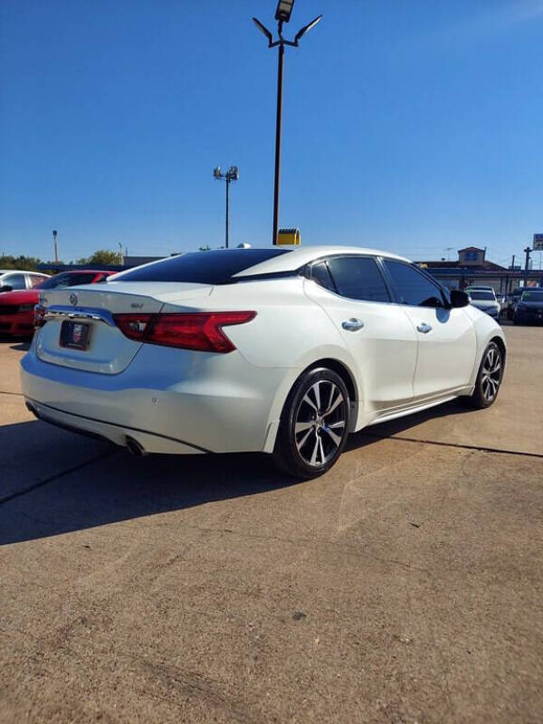 2017 Nissan Maxima