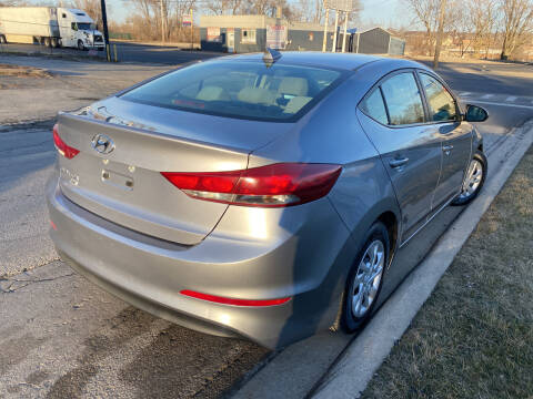 2017 Hyundai Elantra SE