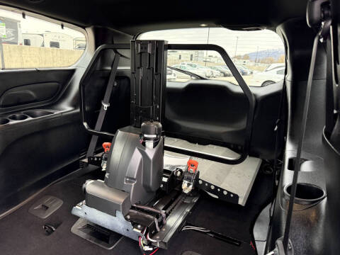 2020 Chrysler Pacifica Touring L 35th Anniversary