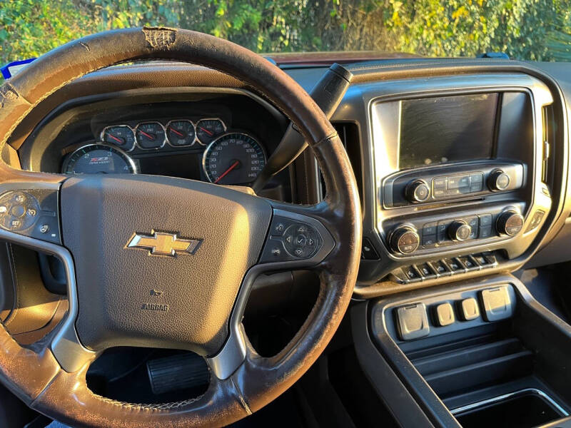 2018 Chevrolet Silverado 2500HD LTZ photo 16