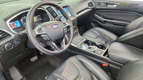 2020 Ford Edge Titanium