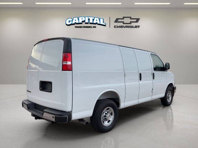 2025 Chevrolet Express 2500