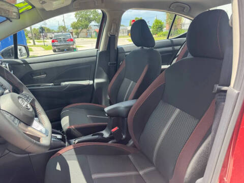 2025 Nissan Versa SR