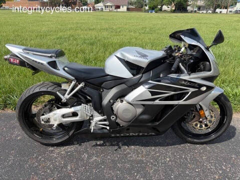 2004 Honda CBR1000RR