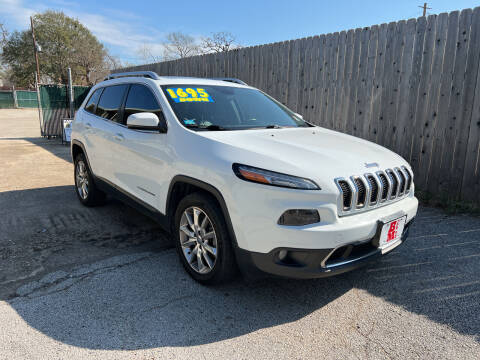 2014 Jeep Cherokee for sale at B & M Car Co in Conroe TX