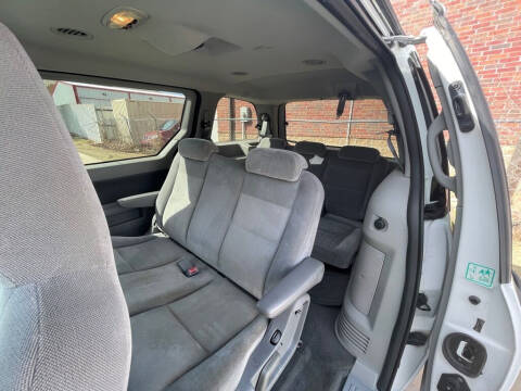 2004 Ford Freestar S