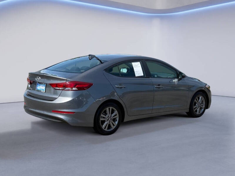 2018 Hyundai Elantra