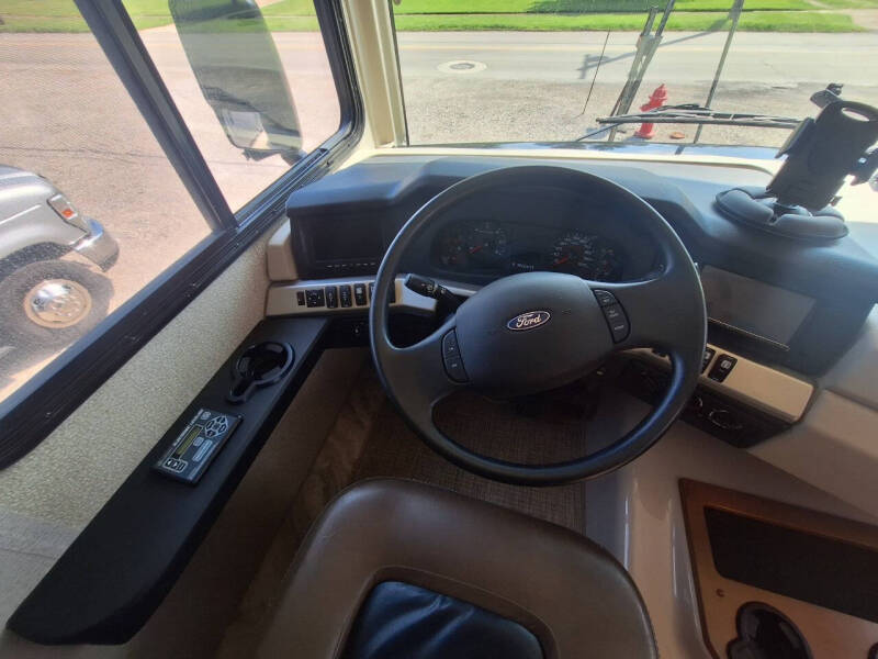 2020 Fleetwood RV Bounder 35K