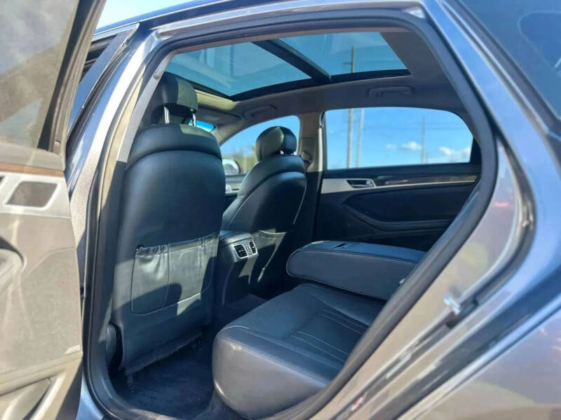 2015 Hyundai Genesis