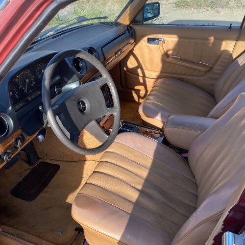 1982 Mercedes-Benz 300-Class