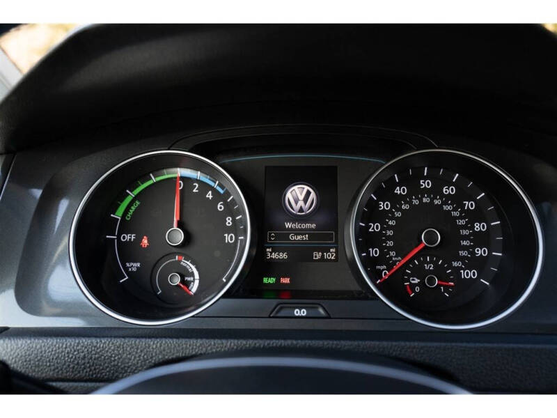 2017 Volkswagen e-Golf SEL Premium