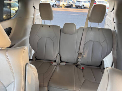 2021 Chrysler Pacifica Hybrid Touring L