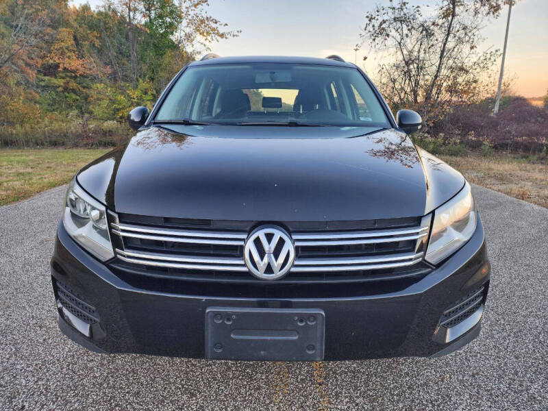 2017 Volkswagen Tiguan Limited Base photo 3