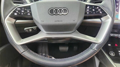 2024 Audi Q4 e-tron quattro Premium Plus 50