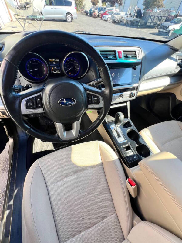 2017 Subaru Outback 2.5i Premium
