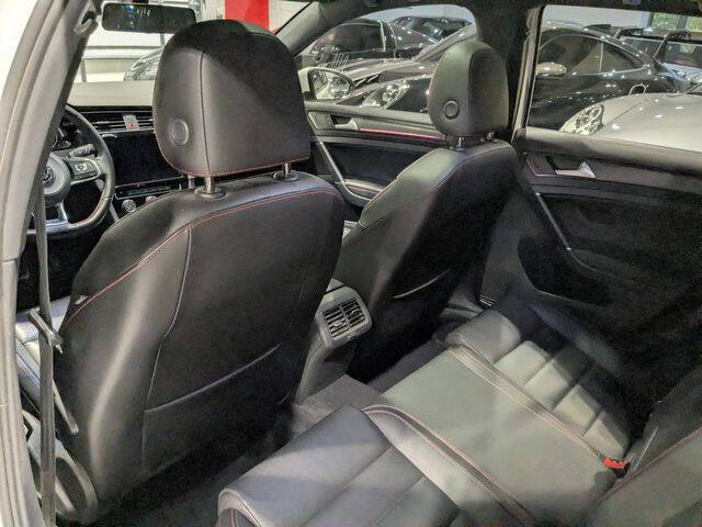 2019 Volkswagen Golf GTI SE