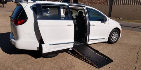 2020 Chrysler Pacifica for sale at Handicap of Jackson in Jackson TN