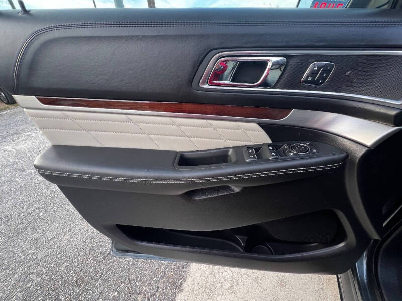 2016 Ford Explorer Platinum