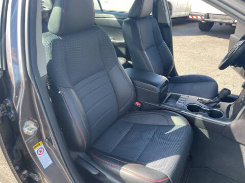 2015 Toyota Camry Hybrid SE