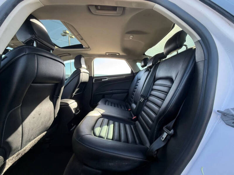 2020 Ford Fusion SEL