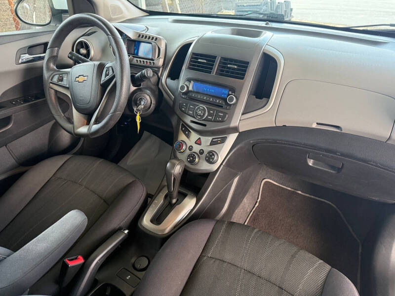 2014 Chevrolet Sonic LT Auto