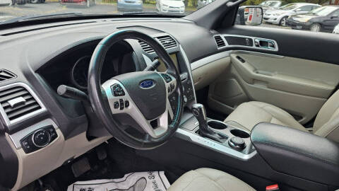 2011 Ford Explorer XLT