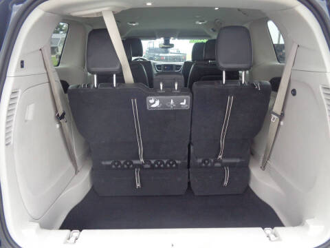 2020 Chrysler Pacifica Touring L