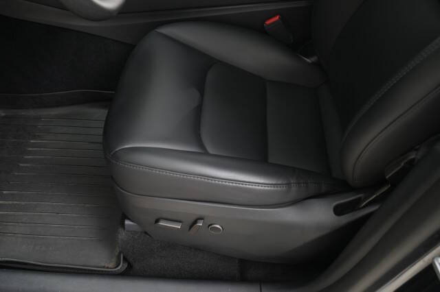 2024 Tesla Model Y Performance