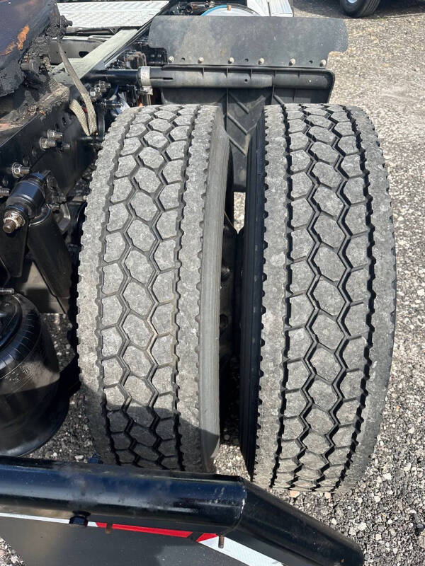 2017 Freightliner Cascadia