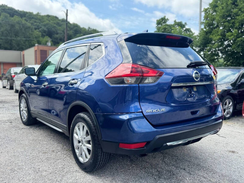 2018 Nissan Rogue SV