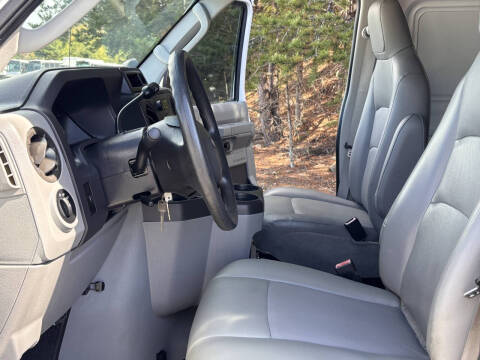 2012 Ford E-Series E-250