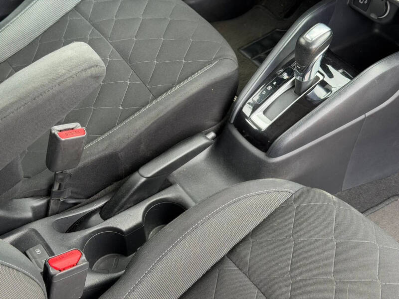2020 Nissan Kicks S