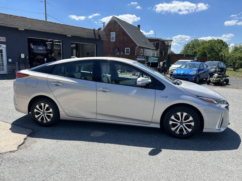 2017 Toyota Prius Prime Plus