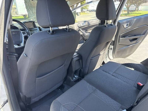 2015 Ford Fiesta SE