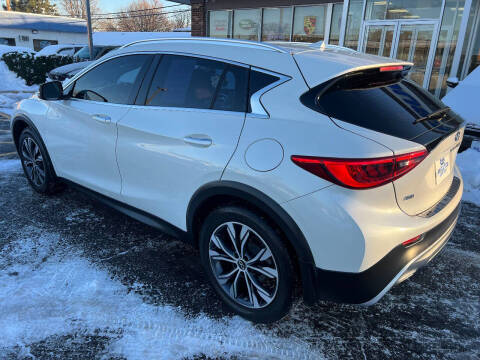 2018 Infiniti QX30 Luxury