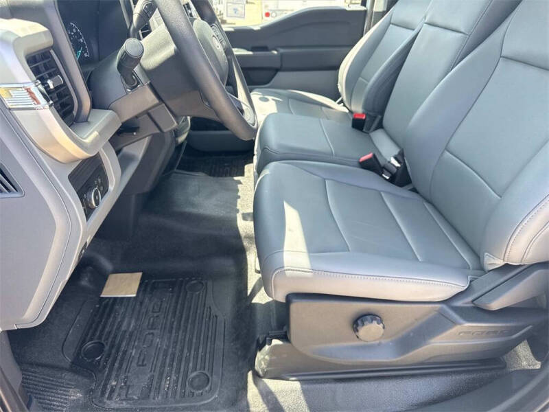 2025 Ford F-350 Super Duty XL