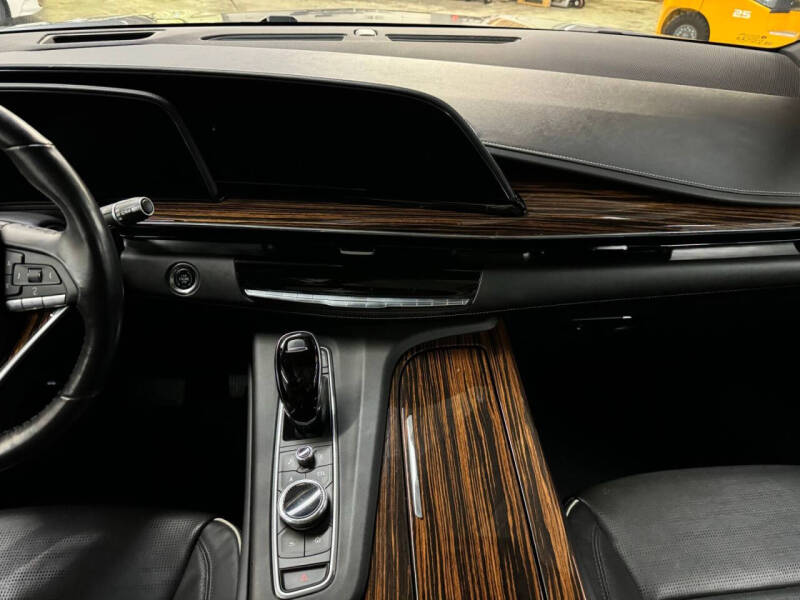 2021 Cadillac Escalade Premium Luxury