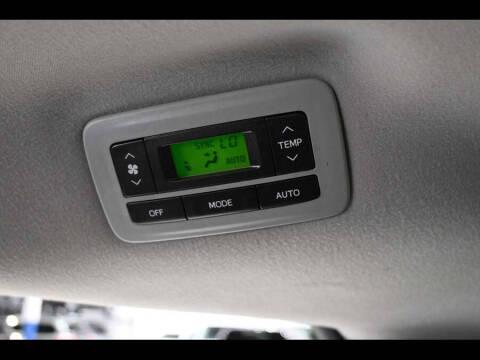 2013 Toyota Sienna LE Mobility 7-Passenger
