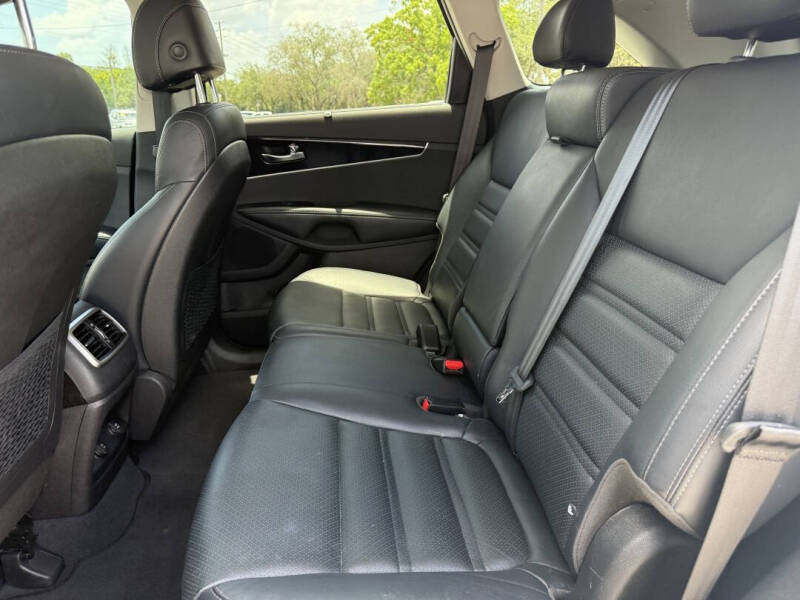 2017 Kia Sorento EX