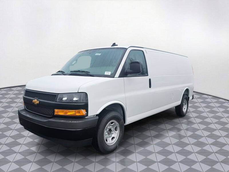 2025 Chevrolet Express 2500