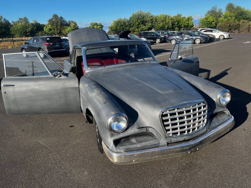1962 Studebaker GT Hawk