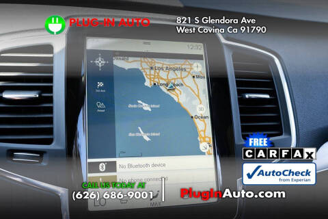 2016 Volvo XC90 T6 Momentum